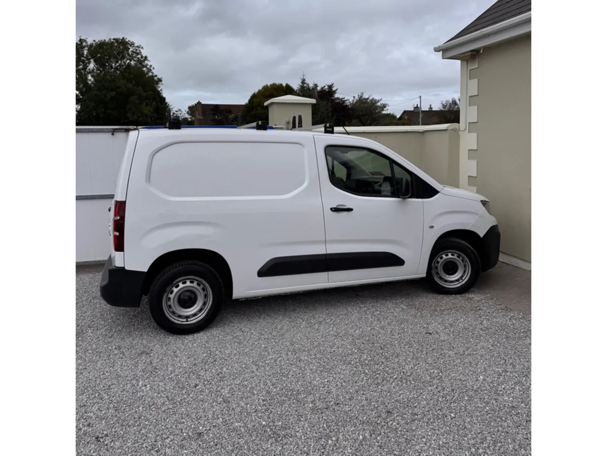Peugeot Partner ONLY 69KMS €13995 INCL VAT - Image 4