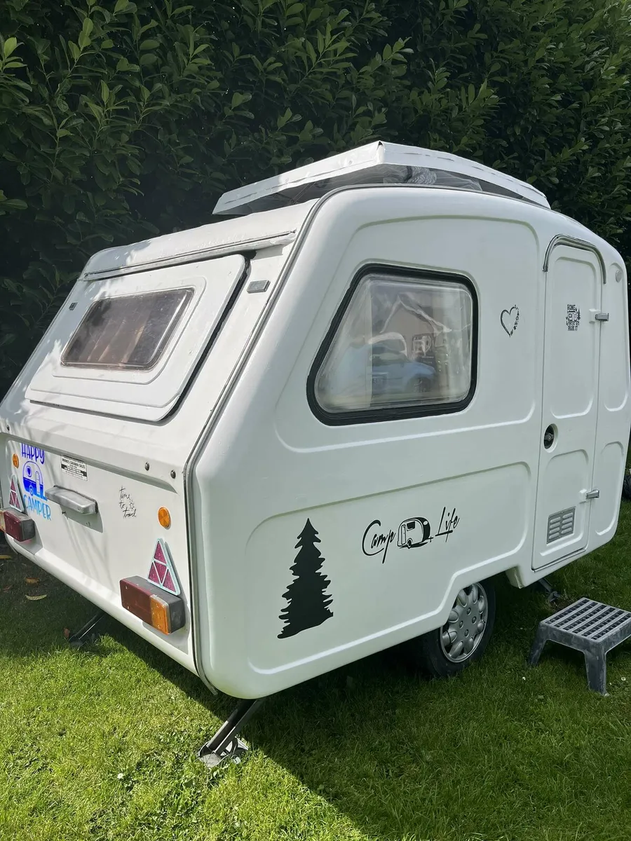 Caravan - Image 2