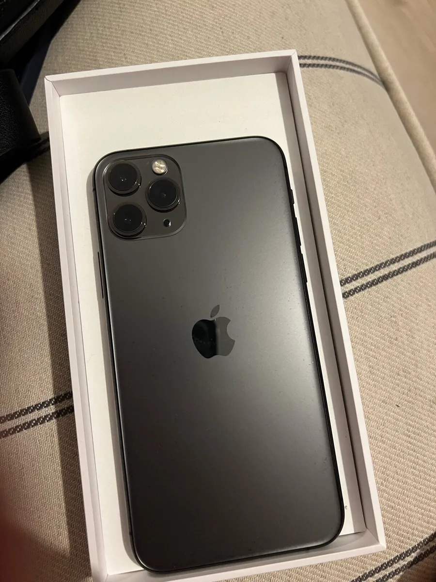 iPhone 11 Pro - Image 1