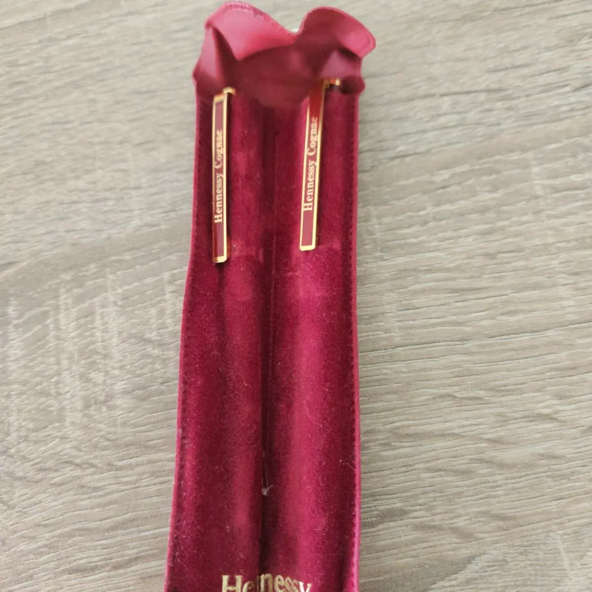Hennessy pens - Image 1
