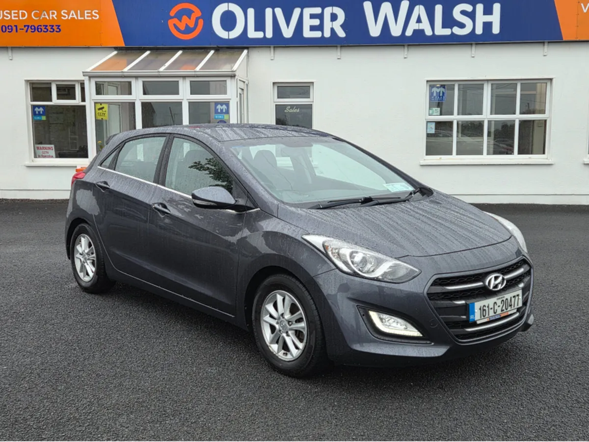 Hyundai i30 SE NAV BLUE DRIVE 110 5DR 110PS - Image 1