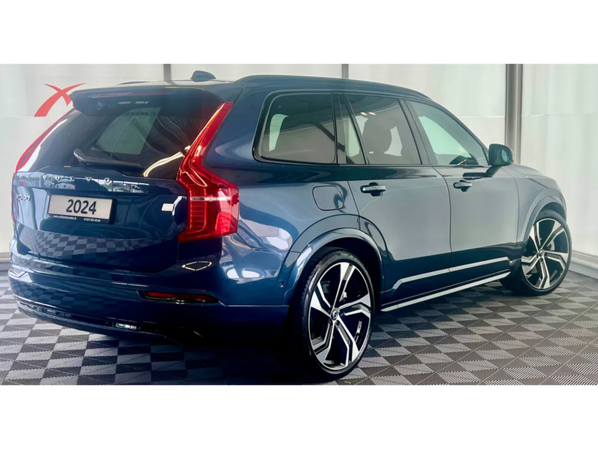 Volvo XC90 ULTIMATE T8 RECHARGE AWD - Image 4