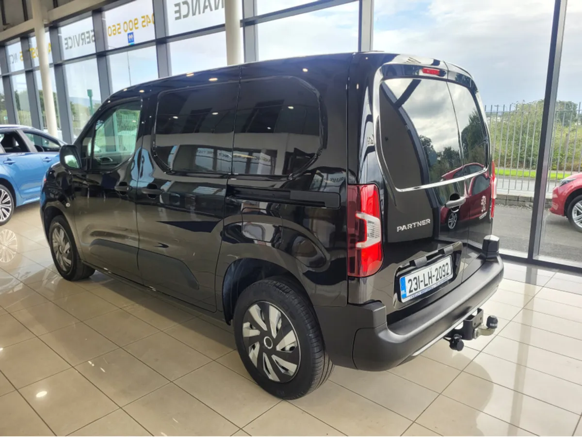 Peugeot Partner ACTIVE PLUS 1.5  HDI 100 3 SEATER - Image 4