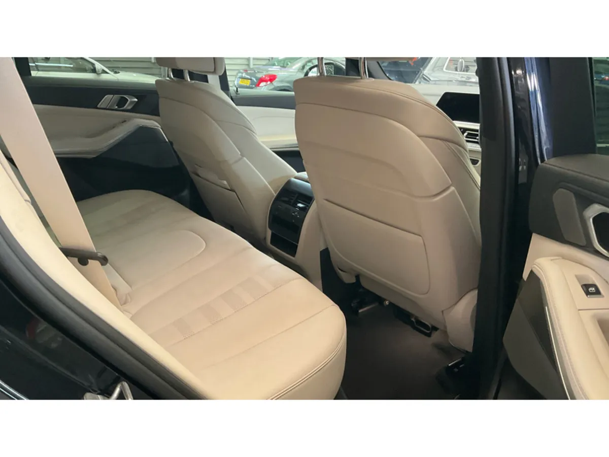 BMW X5 XDRIVE45E M SPORT AUTO - Image 4