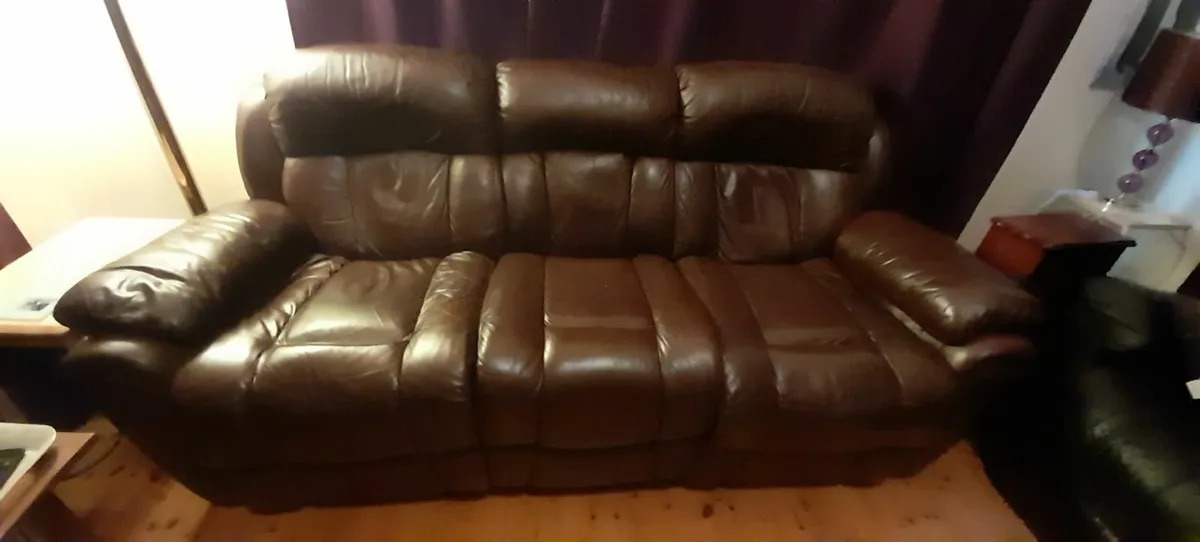Three Seater Dk Brown Leather Dual Recliner - Image 3