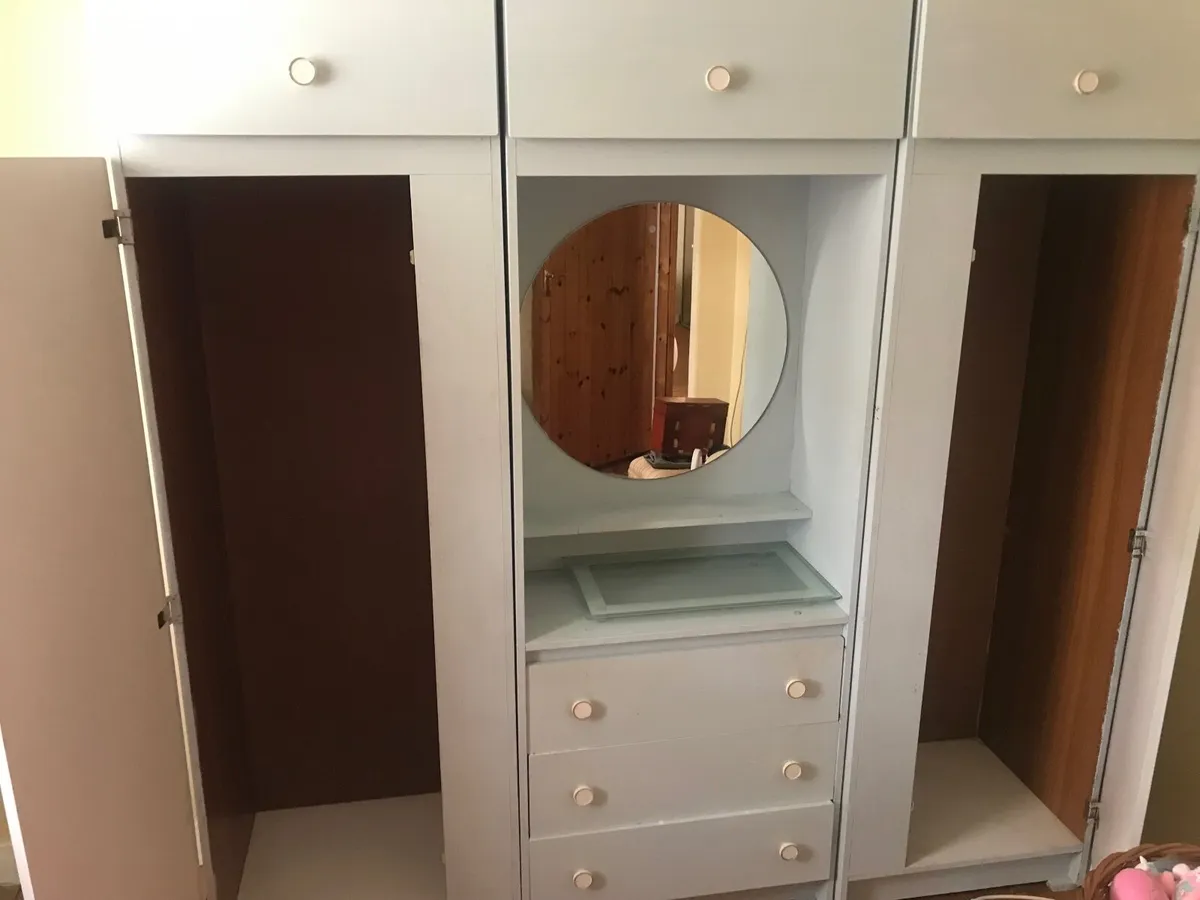 Wardrobes - Image 2