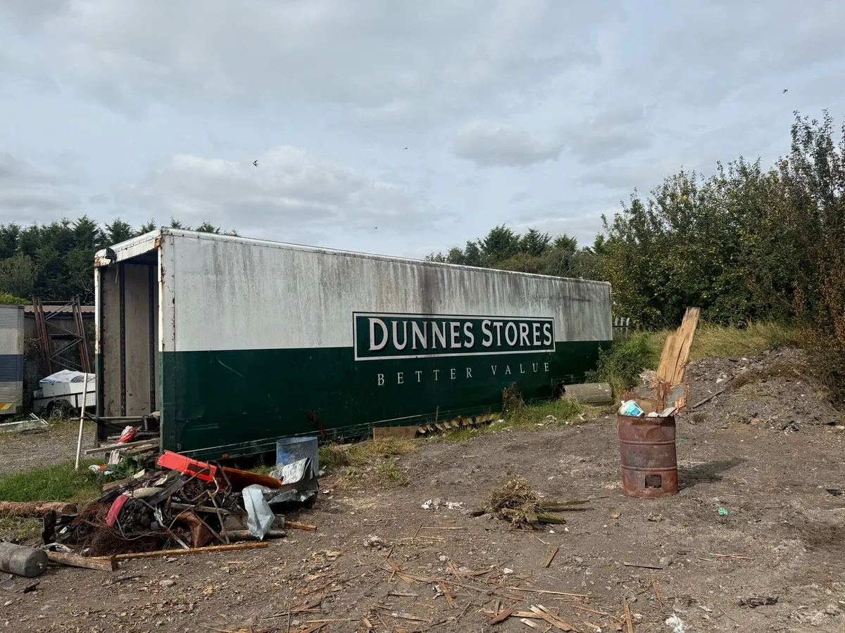 Storage containers - Image 1