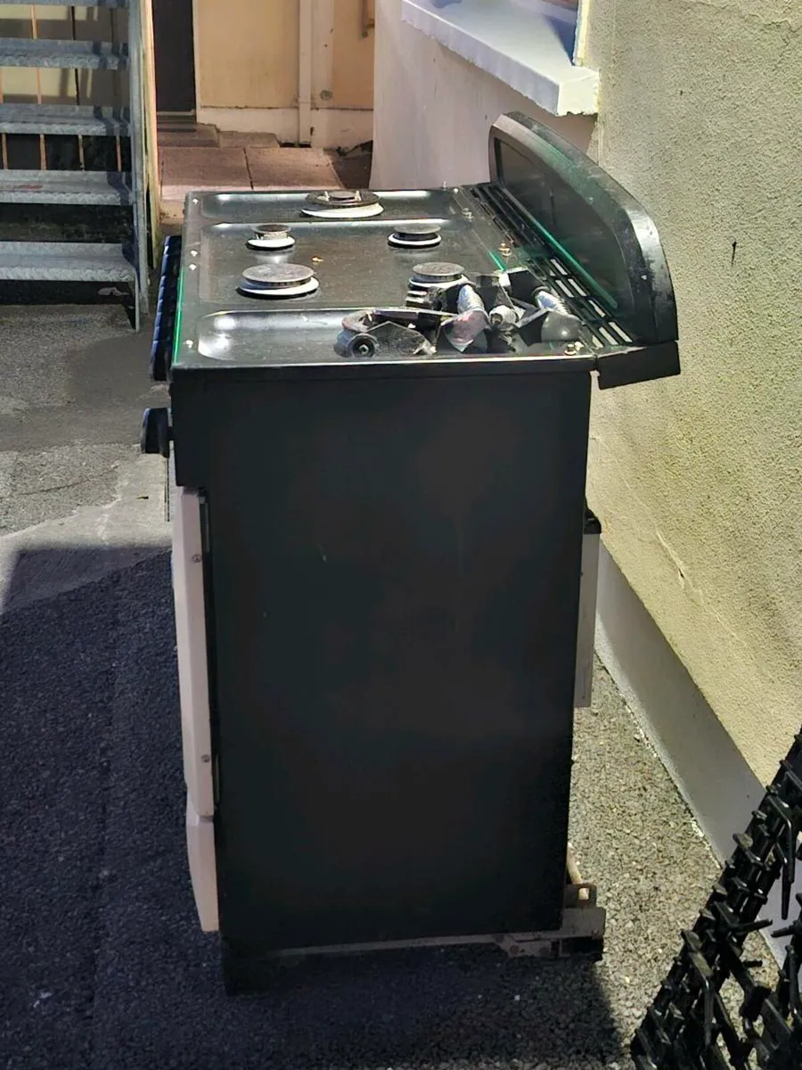 Vintage gas powered oven - Image 4