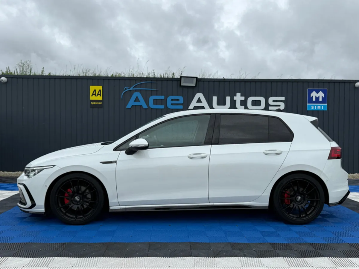 Volkswagen Golf R-LINE - 2.0L DIESEL - AUTO - 12M - Image 4