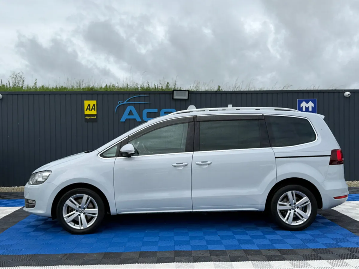 Volkswagen Sharan HIGHLINE - 1.4 PETROL - 7 SEATS - Image 4