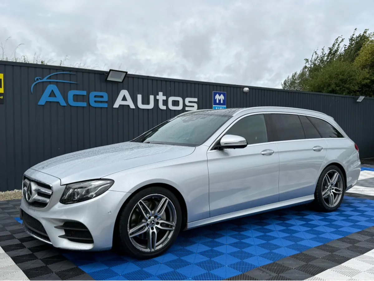 Mercedes-Benz E-Class EXCLUSIVE - 2.0L DIESEL - AU - Image 3