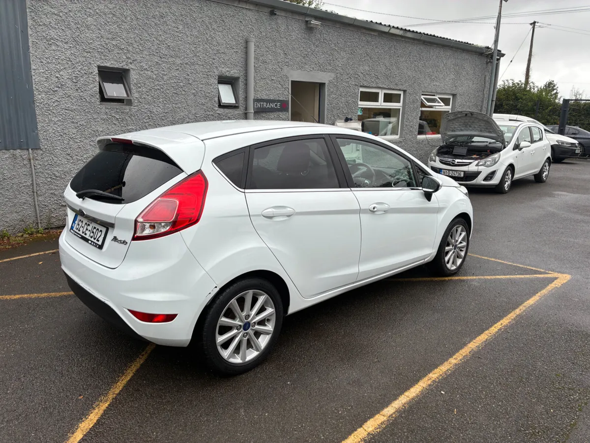 Ford Fiesta 2015 - Image 3