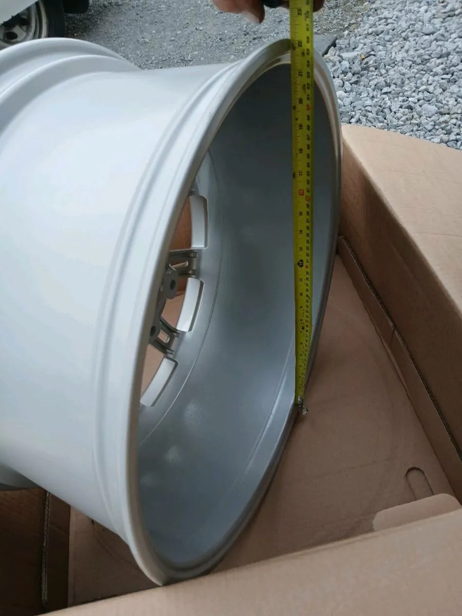Porsche Cayenne Alloys wheels - Image 4