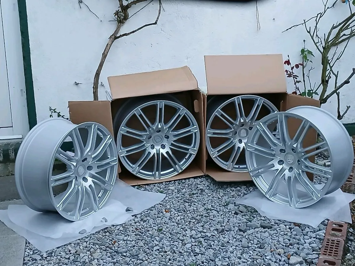 Porsche Cayenne Alloys wheels - Image 1
