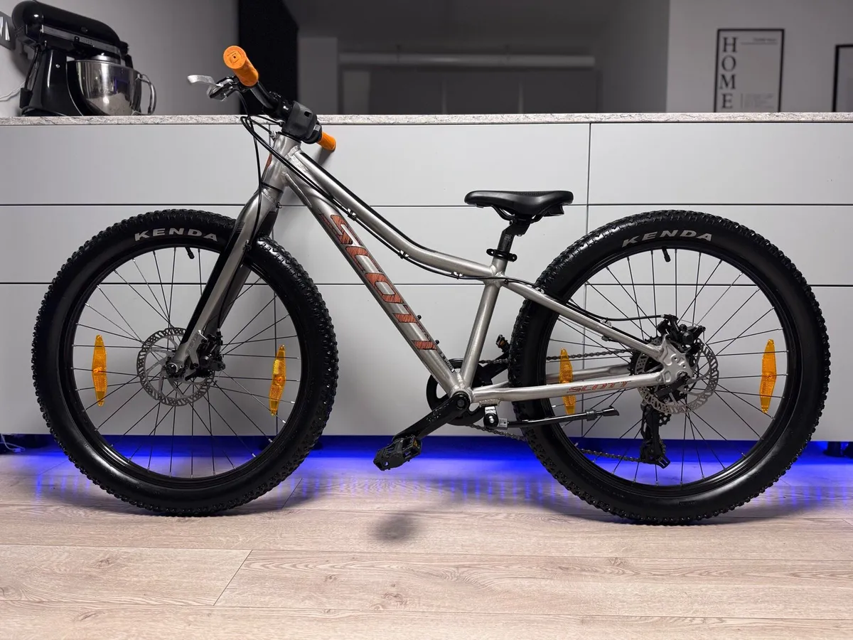 SCOTT Roxter Disc Junior Bike 24 inch - Image 2