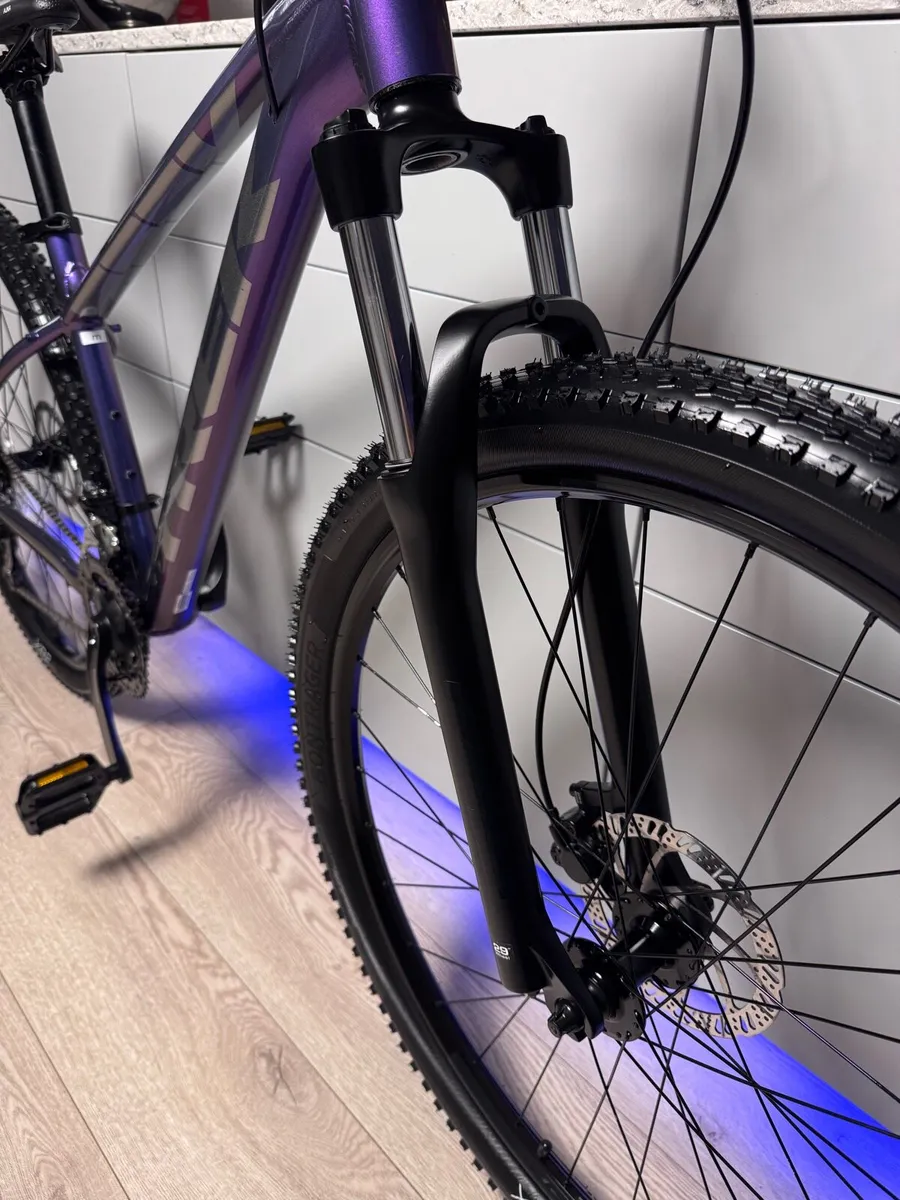 TREK Marlin 5 Hardtail MTB - Image 4