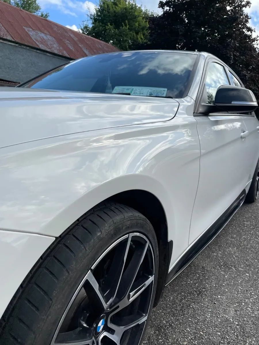 BMW 3-Series 2016 - Image 2