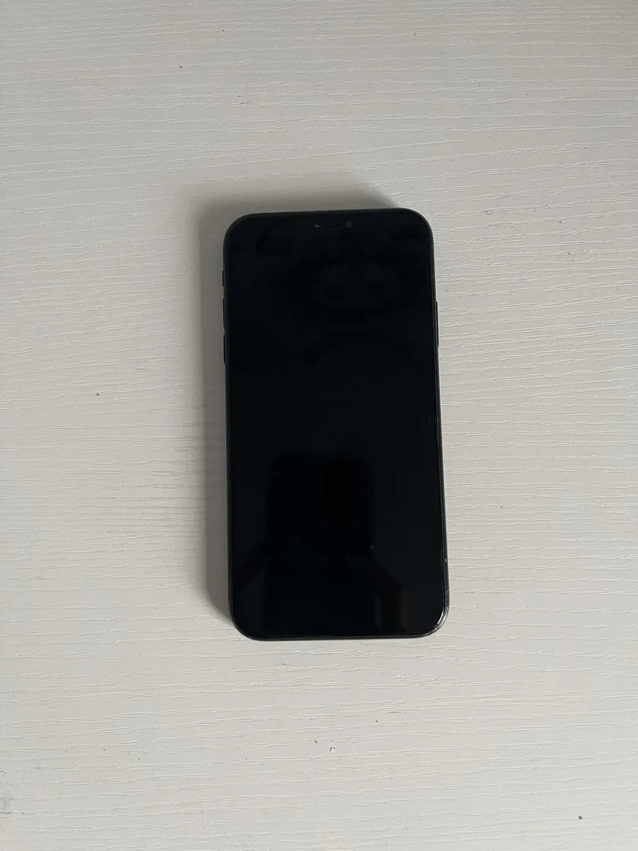 iPhone XR Black 64GB Unlocked / SIM-Free - Image 2