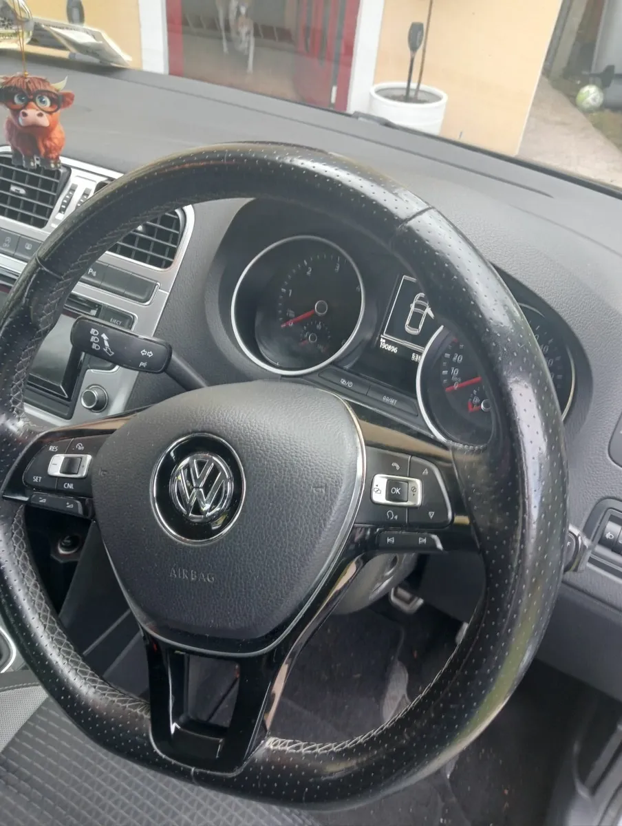 Volkswagen Polo 2015 - Image 3