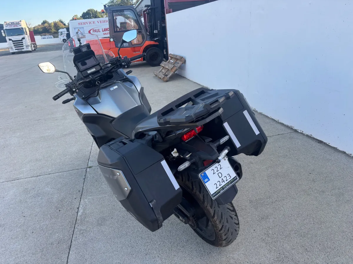 Honda nt1100 year 222 - Image 3