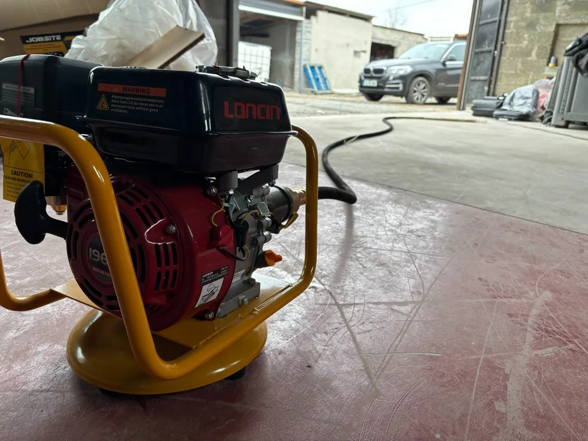 Petrol Vibrating Concrete Poker, Construction Duty - Image 3
