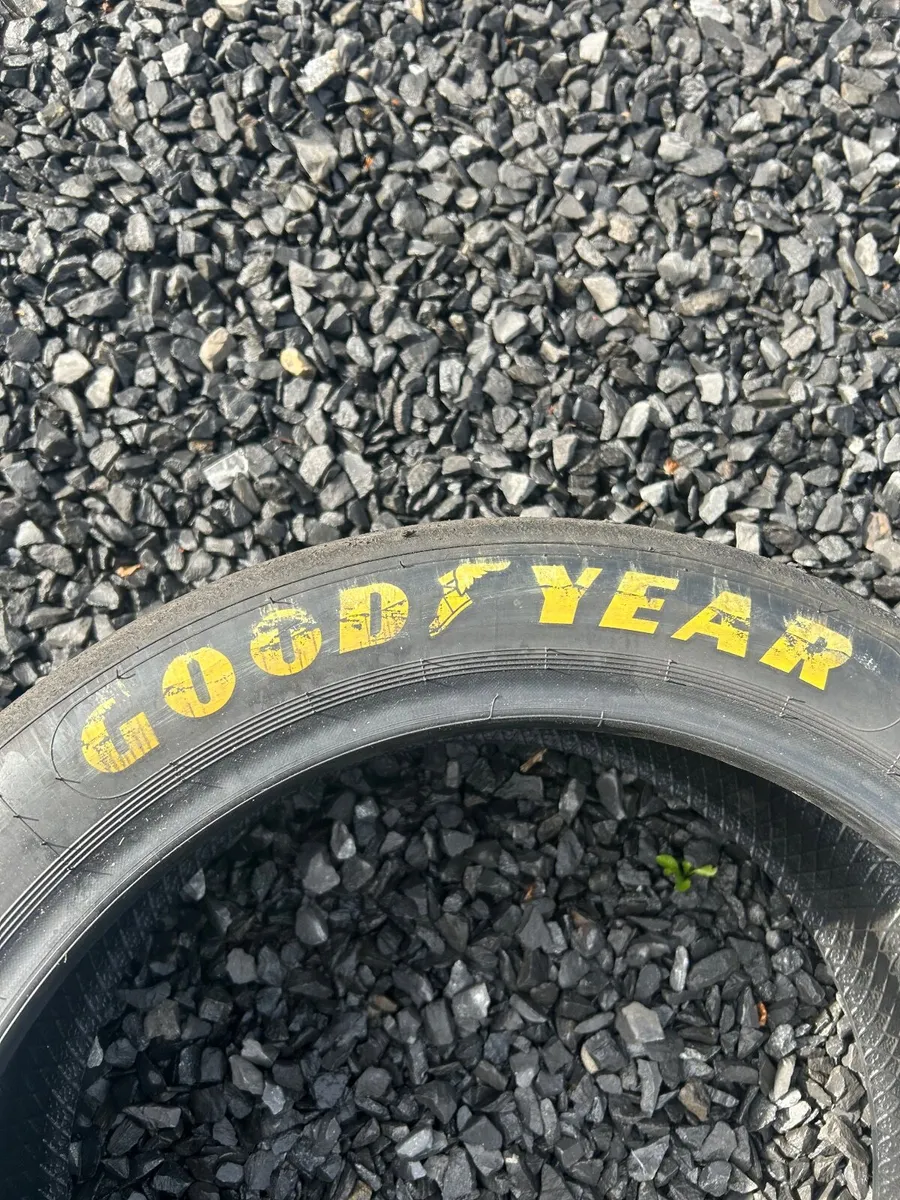 Slick Tyres - Image 4