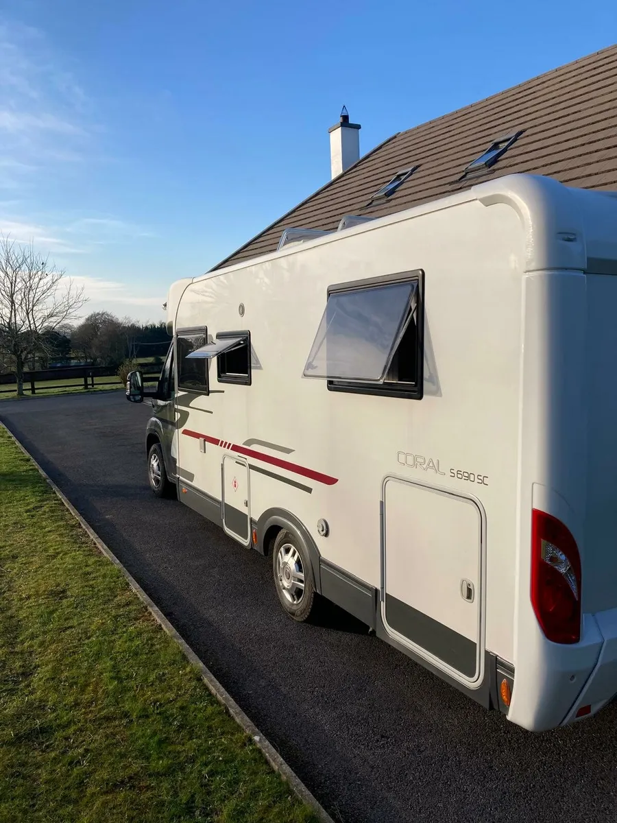 Motorhomes - Image 3