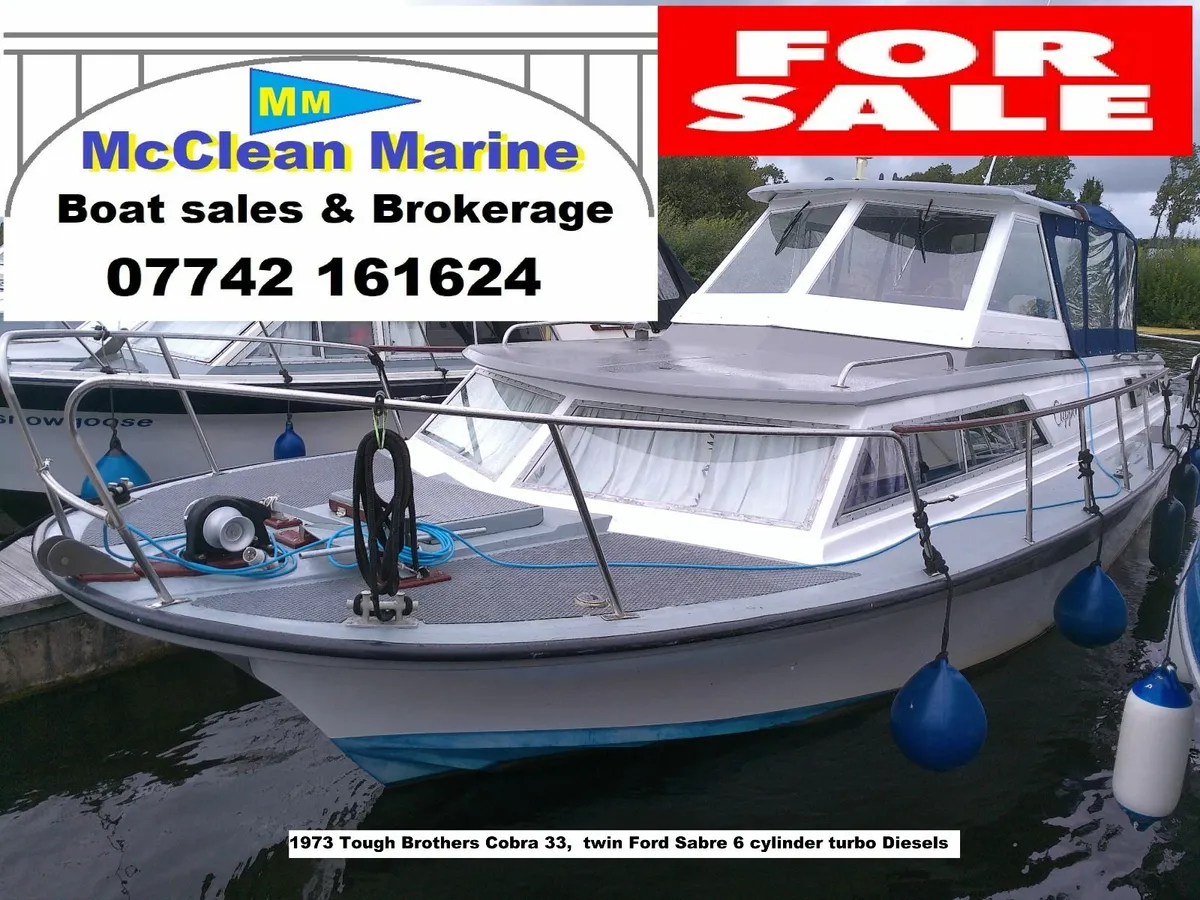 Cobra 33 twin Diesel motor cruiser. - Image 1