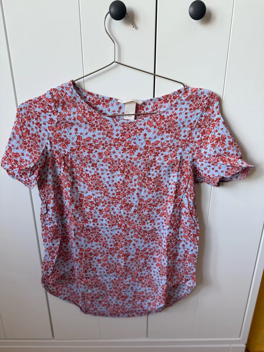 H&M women ladies top, XS - Image 1