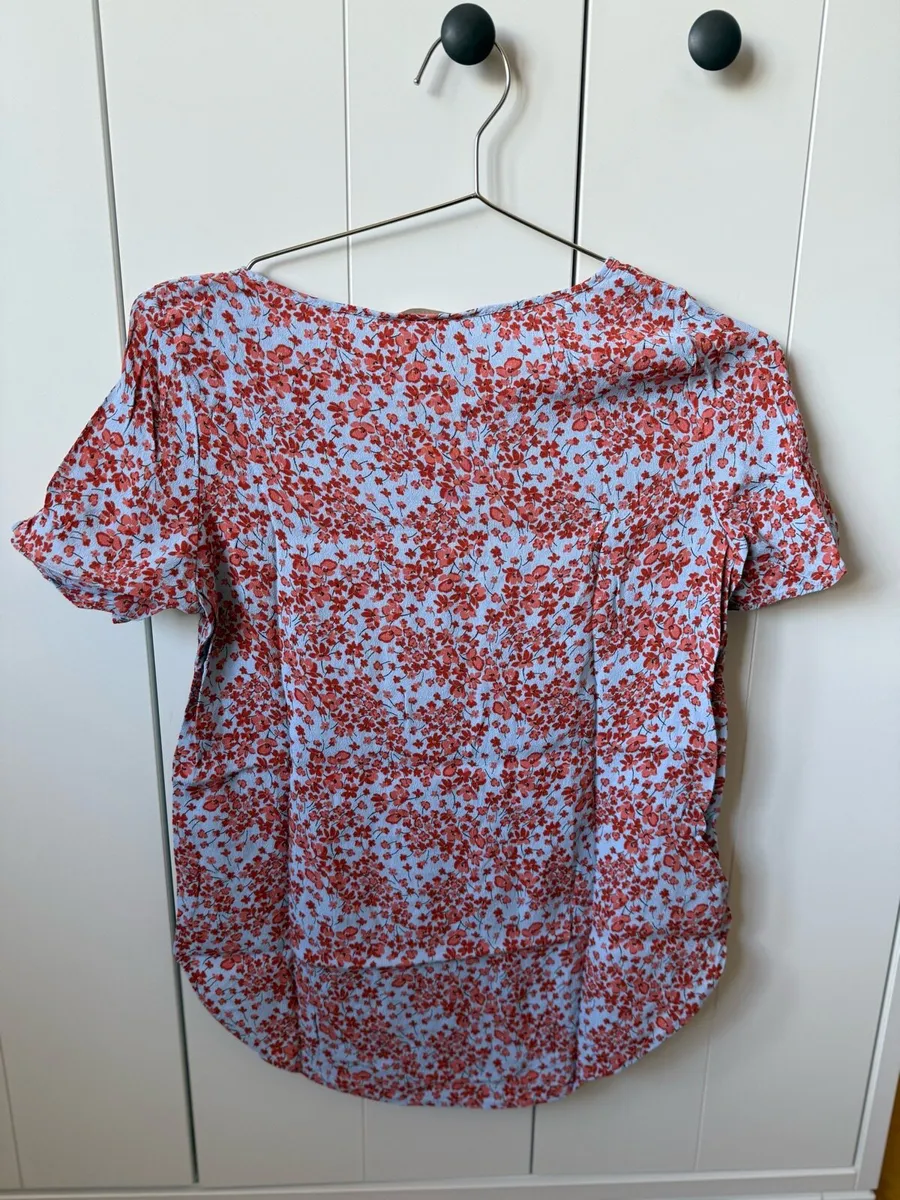 H&M women ladies top, XS - Image 3