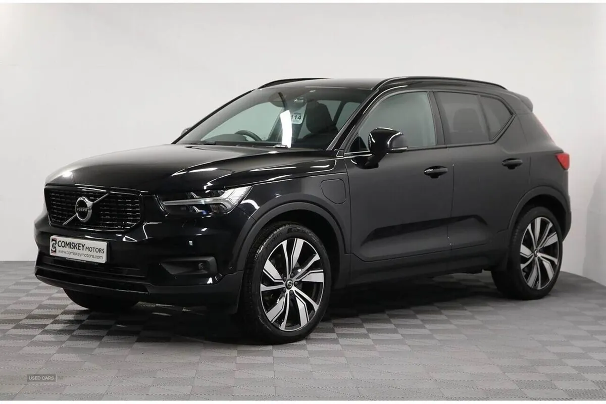 Volvo XC40 h T5 Twin Engine R-design Pro - Image 3