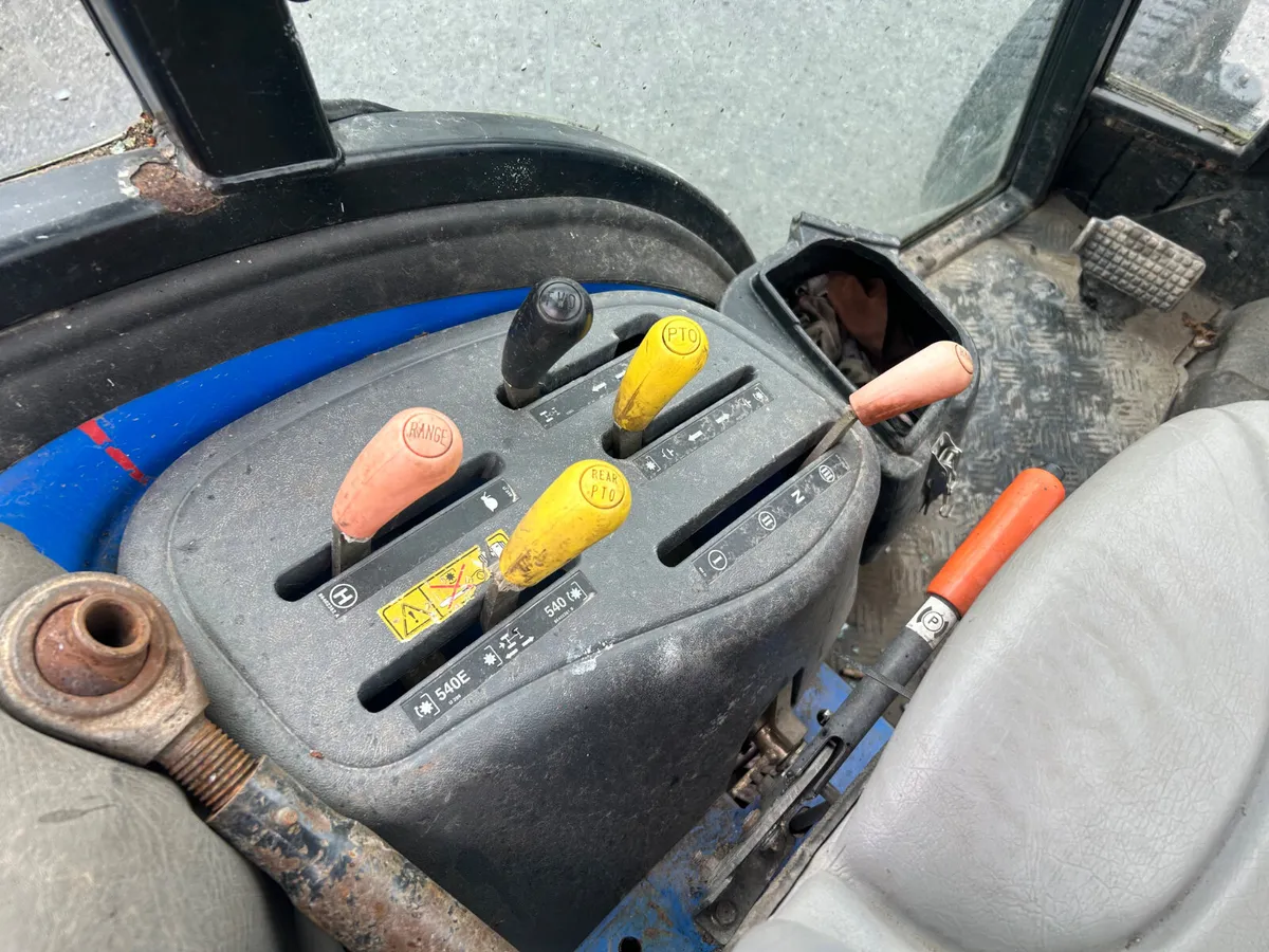 2004 New Holland TC45 - Image 4