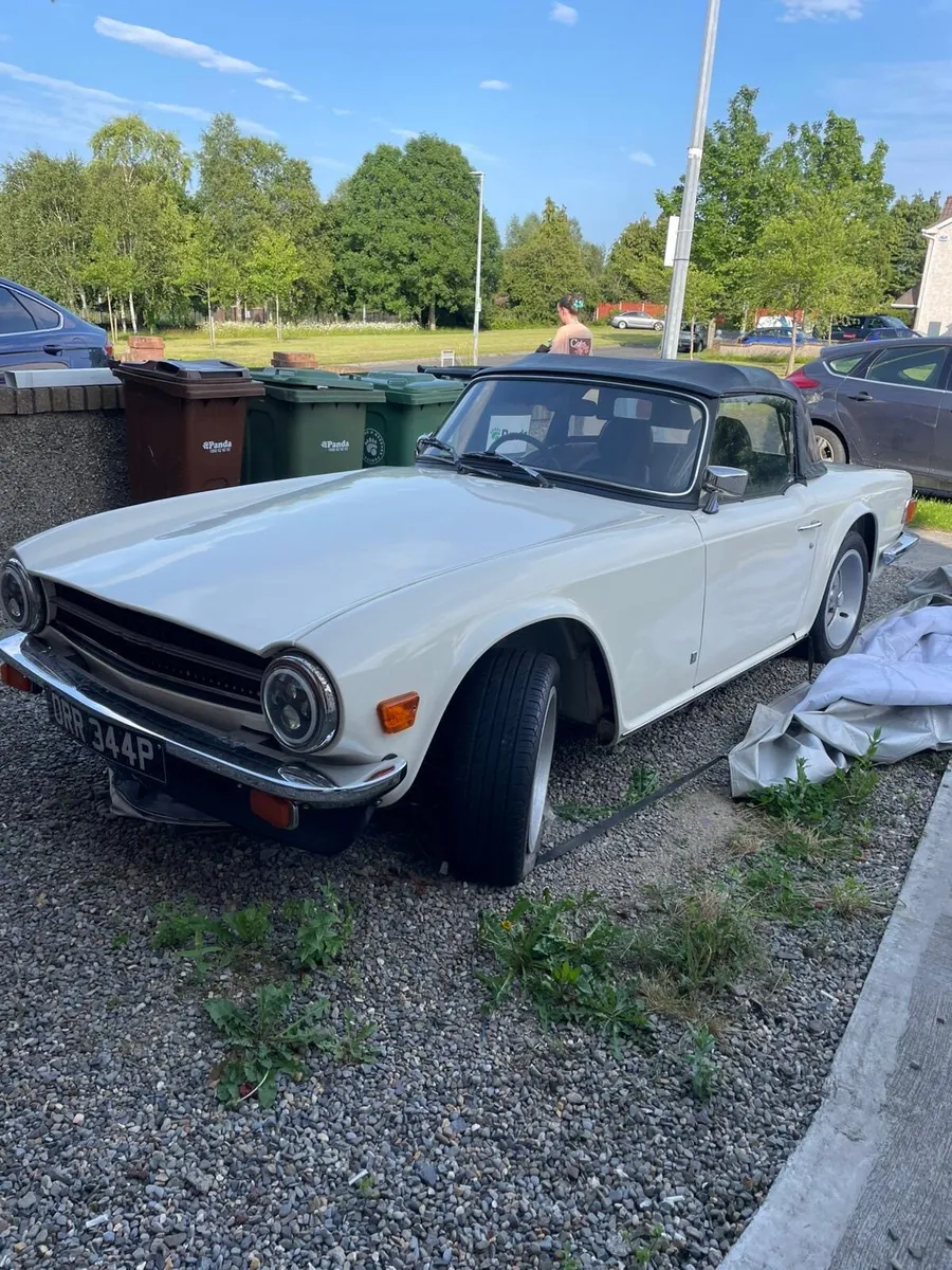 Triump Tr6 1975 - Image 3