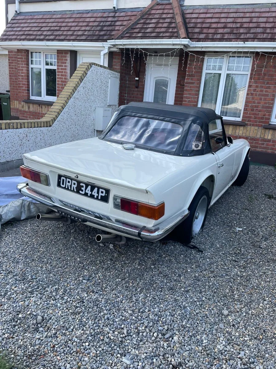 Triump Tr6 1975 - Image 4