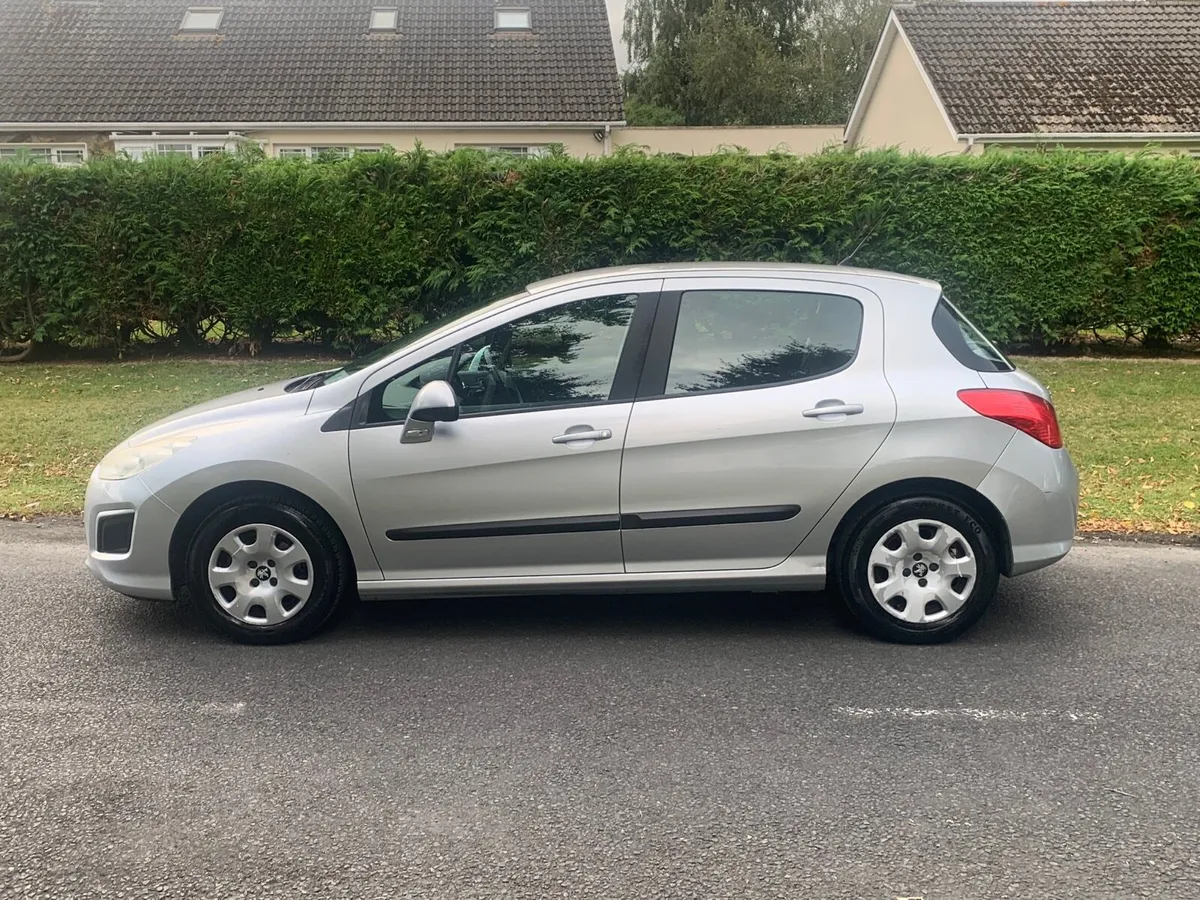 Peugeot 308 LOW MILES NEW NCT - Image 2