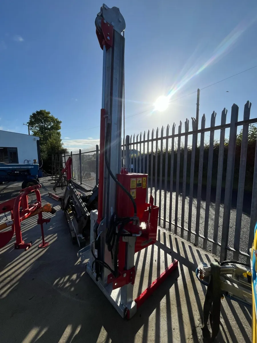 Rainbow Engineering Post Driver - Image 3