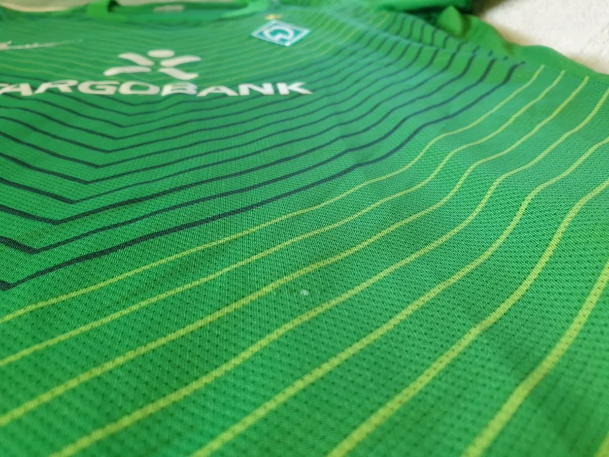Werder Bremen Football Club Home Jersey 2011 2012 - Image 4