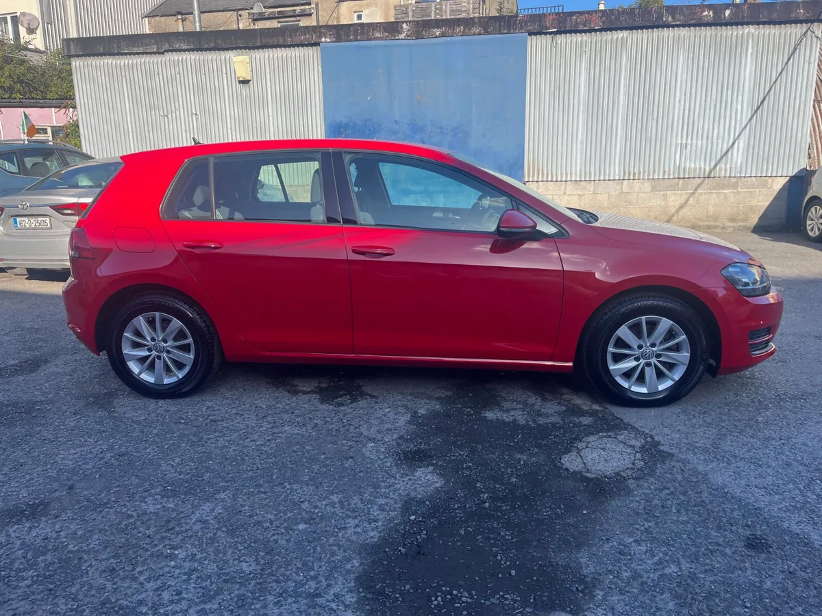 2016 VOLKSWAGEN GOLF, 48,000 KLM, LIKE NEW - Image 2