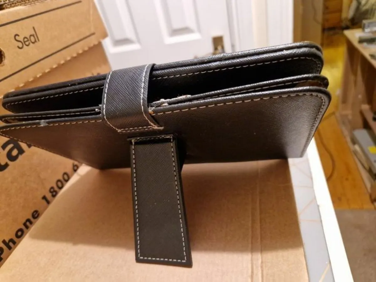 Portable Leather Case USB Keyboard for Tablet - Image 3