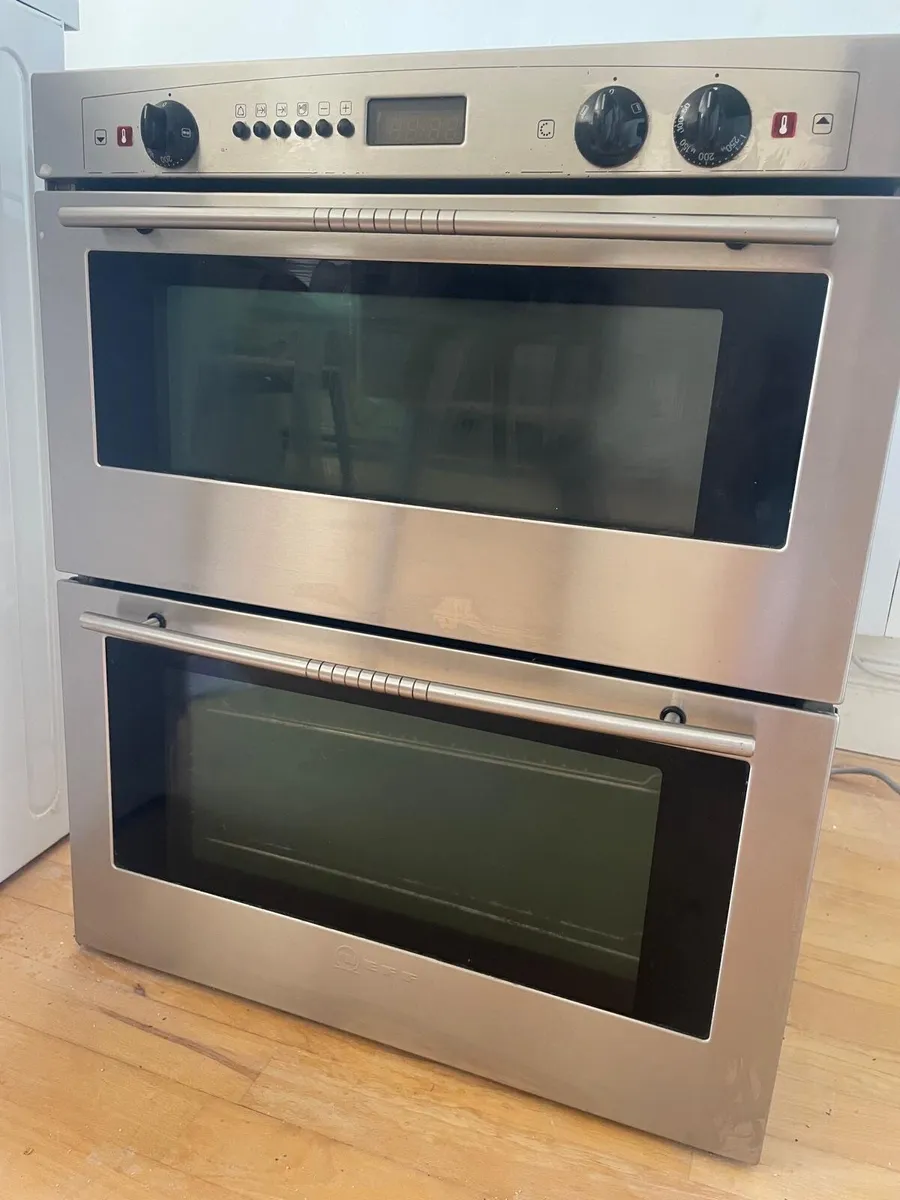 Neff double oven €180 ono - Image 1