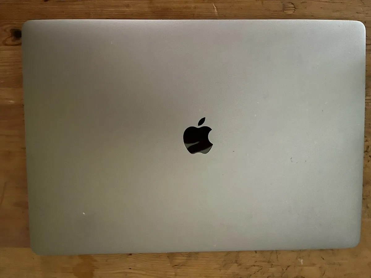 MacBook Pro 2019 64GB 1TB SSD - Image 2