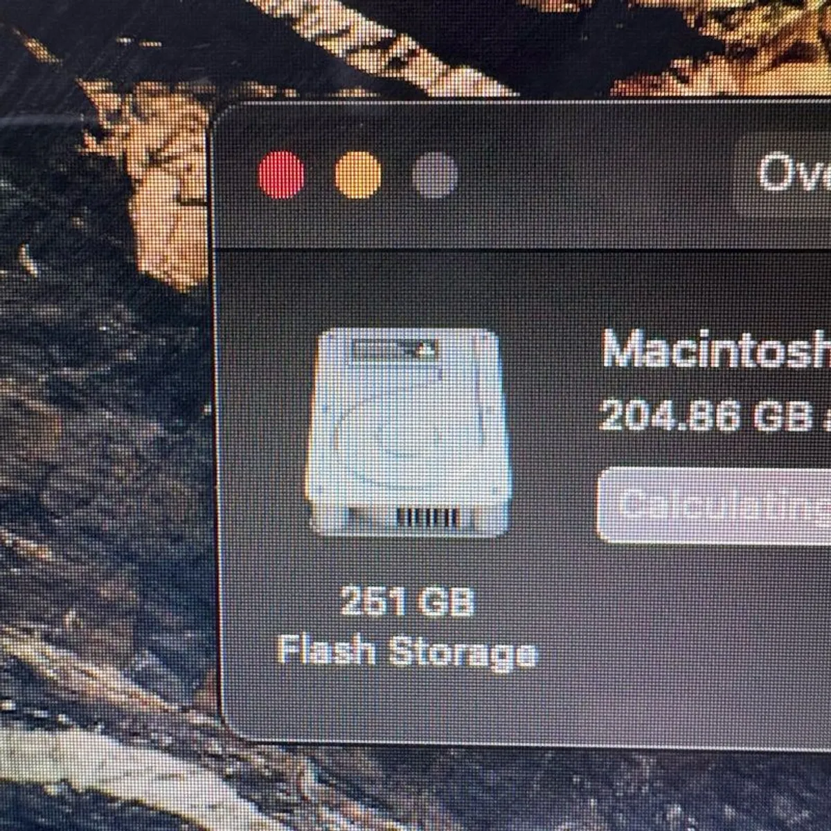 Apple Mac Book Air with fast i7 processor (ideal student laptop) - Image 2
