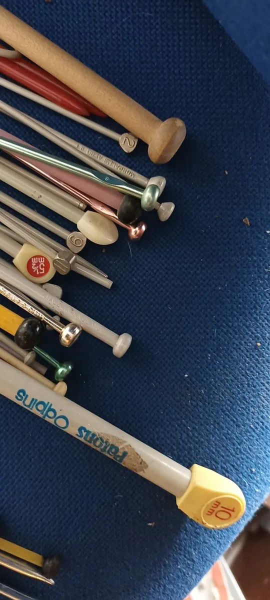 Knitting Needles - Image 2