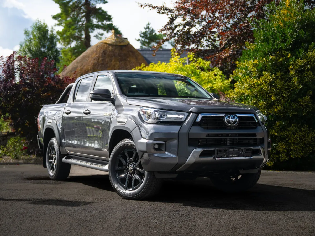 2025 Toyota HILUX INVINCIBLE X 2.8 Diesel Auto - Image 1