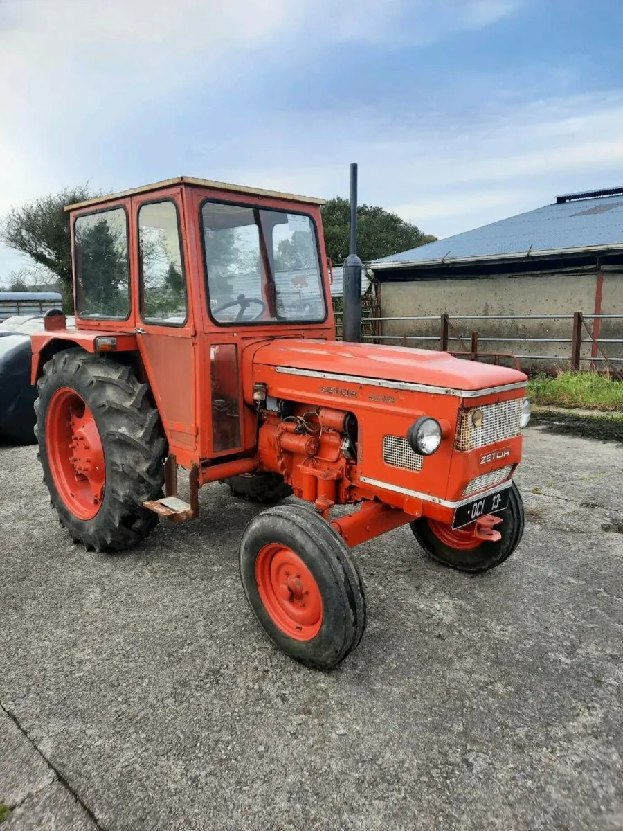 Zetor 4712 with tax book and Ferguson grubber - Image 1