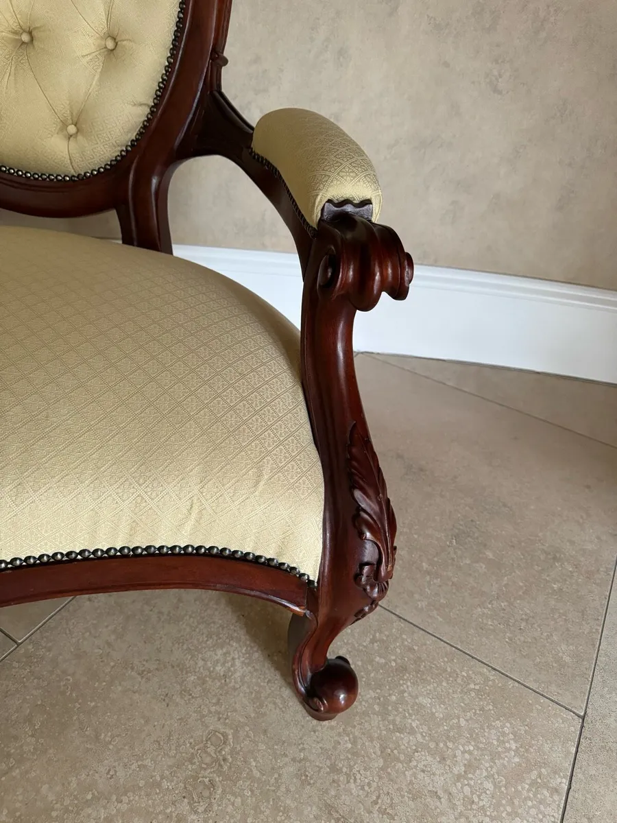 Chaise Lounge/ French Double Seat - Image 4