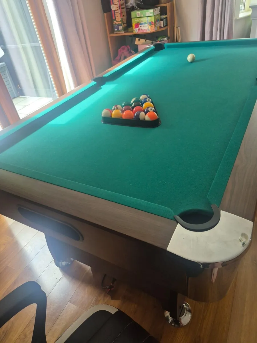 Pool table - Image 3