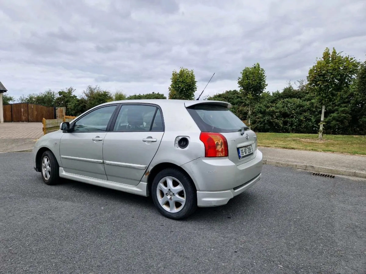 Toyota Corolla - Image 4