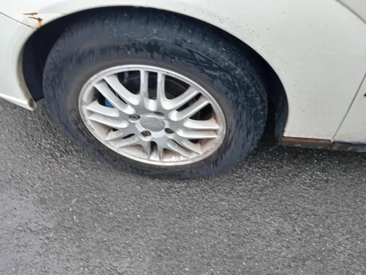 Ford Focus 2004 - Image 1