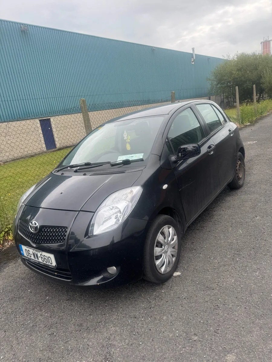 2006 Toyota Yaris - Image 2